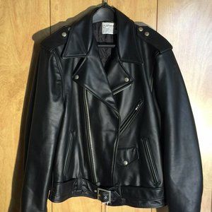 NEW Vintage leather motorcycle jacket! Size 42
